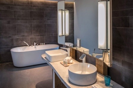 Spojené arabské emiráty Dubaj Nikki Beach Resort & Spa 6 dňový pobyt Polpenzia Letecky Letisko: Praha October 2025 ( 6/10/25-11/10/25)