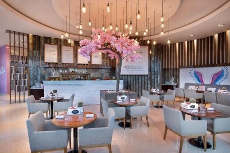 Spojené arabské emiráty Dubaj Le Meridien Mina Seyahi Beach Resort 11 dňový pobyt Plná penzia Letecky Letisko: Praha June 2025 (16/06/25-26/06/25)