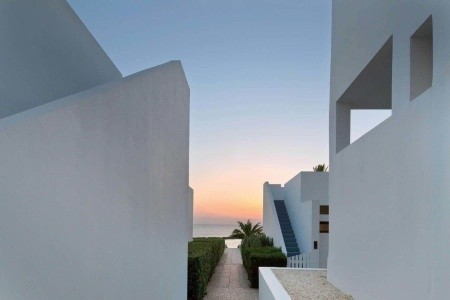 Cyprus Paphos (Pafos) Almyra 5 dňový pobyt Polpenzia Letecky Letisko: Budapešť October 2025 (12/10/25-16/10/25)