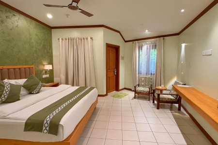 Maldivy Južný Atol Male Fihalhohi Island Resort 11 dňový pobyt Plná penzia Letecky Letisko: Viedeň February 2026 (23/02/26- 5/03/26)