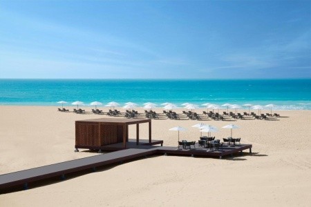 Spojené arabské emiráty Abu Dhabi Saadiyat Rotana Resort & Villas 14 dňový pobyt Raňajky Letecky Letisko: Praha September 2026 (25/09/26- 8/10/26)