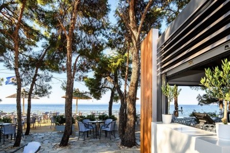 Grécko Chalkidiki Blue Dolphin 8 dňový pobyt Polpenzia Letecky Letisko: Praha September 2025 (26/09/25- 3/10/25)