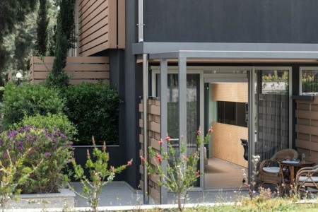 Grécko Chalkidiki Blue Dolphin 8 dňový pobyt Polpenzia Letecky Letisko: Praha September 2025 (26/09/25- 3/10/25)