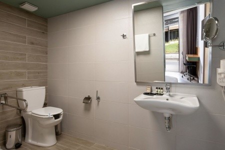 Grécko Chalkidiki Blue Dolphin 8 dňový pobyt Polpenzia Letecky Letisko: Praha September 2025 (26/09/25- 3/10/25)