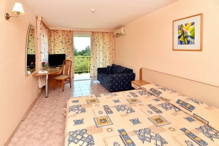 Bulharsko Albena Orchidea 15 dňový pobyt All Inclusive Letecky Letisko: Praha July 2026 (26/07/26- 9/08/26)