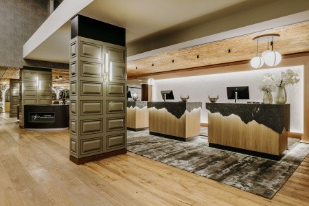 Rakúsko Kitzbühel / Mittersill Grand Tirolia Kitzbuhel, Curio Collection By Hilton 6 dňový pobyt Polpenzia Vlastná December 2025 ( 1/12/25- 6/12/25)