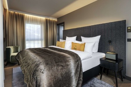 Rakúsko Kitzbühel / Mittersill Grand Tirolia Kitzbuhel, Curio Collection By Hilton 6 dňový pobyt Polpenzia Vlastná December 2025 ( 1/12/25- 6/12/25)