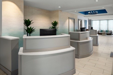 Bahamy  Courtyard Nassau Downtown/Junkanoo Beach 16 dňový pobyt Bez stravy Letecky Letisko: Viedeň January 2026 (29/01/26-13/02/26)