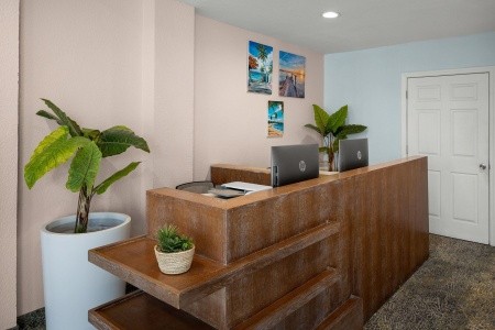 Bahamy  Courtyard Nassau Downtown/Junkanoo Beach 16 dňový pobyt Bez stravy Letecky Letisko: Viedeň January 2026 (29/01/26-13/02/26)