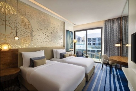 Tumbi West Palm Beach Hotel Dubai, Tapestry Collection By Hilton