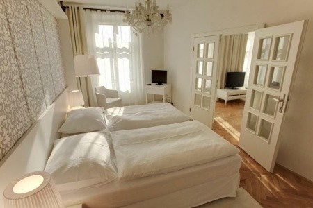 Česká republika Východné Čechy Aplaus 5 dňový pobyt Bez stravy Vlastná October 2025 (28/10/25- 1/11/25)