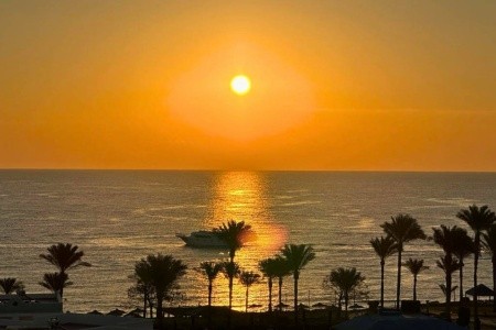 Renaissance Golden View Beach Resort - 38