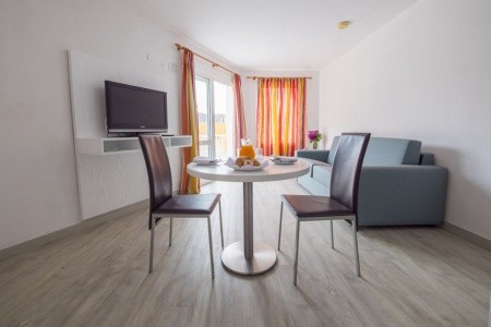 Kanárske ostrovy Tenerife Checkin Bungalows Atlántida 11 dňový pobyt Bez stravy Letecky Letisko: Budapešť February 2026 (13/02/26-23/02/26)