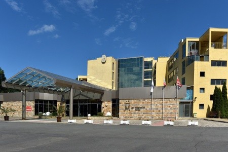 Bulharsko Prímorsko Les Magnolias 8 dňový pobyt All Inclusive Letecky Letisko: Varšava September 2025 (11/09/25-18/09/25)