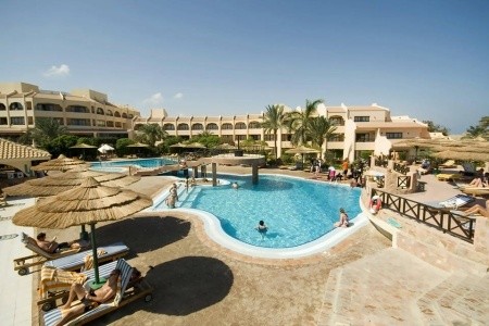 Flamenco Beach & Resort - 4