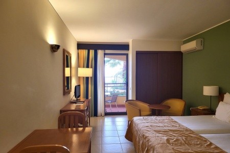 Madeira Caniço Cais Da Oliveira 10 dňový pobyt Raňajky Letecky Letisko: Budapešť January 2026 (15/01/26-24/01/26)