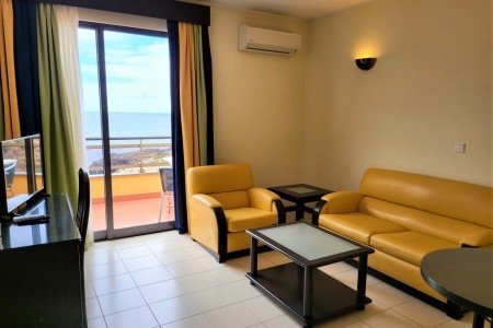 Madeira Caniço Cais Da Oliveira 10 dňový pobyt Raňajky Letecky Letisko: Budapešť January 2026 (15/01/26-24/01/26)