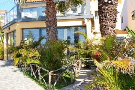 Madeira Caniço Cais Da Oliveira 10 dňový pobyt Raňajky Letecky Letisko: Budapešť January 2026 (15/01/26-24/01/26)