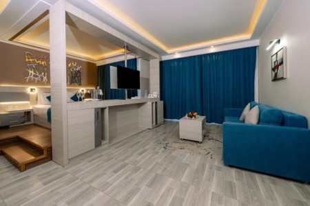 Sirena Beach Resort & Spa - 49