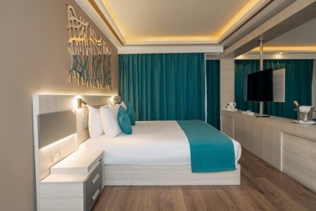 Sirena Beach Resort & Spa - 50