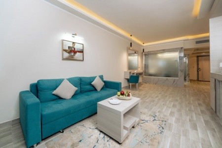 Sirena Beach Resort & Spa - 51