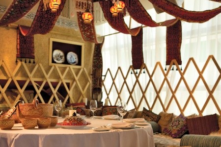 Spojené arabské emiráty Dubaj Voco Dubai 8 dňový pobyt Raňajky Letecky Letisko: Praha March 2026 (14/03/26-21/03/26)