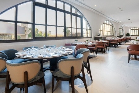 Spojené arabské emiráty Dubaj Amwaj Rotana Jumeirah Beach 13 dňový pobyt Raňajky Letecky Letisko: Praha April 2026 ( 4/04/26-16/04/26)