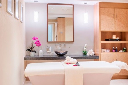 Spojené arabské emiráty Dubaj Amwaj Rotana Jumeirah Beach 13 dňový pobyt Raňajky Letecky Letisko: Praha April 2026 ( 4/04/26-16/04/26)