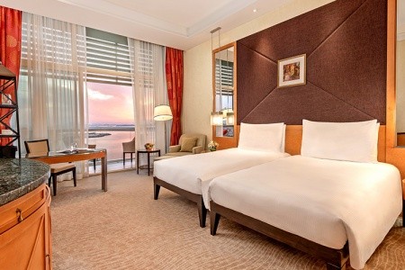 Spojené arabské emiráty Abu Dhabi Al Raha Beach Resort 10 dňový pobyt Raňajky Letecky Letisko: Praha March 2026 ( 5/03/26-14/03/26)