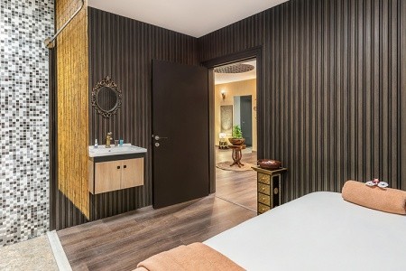 Spojené arabské emiráty Abu Dhabi Al Raha Beach Resort 10 dňový pobyt Raňajky Letecky Letisko: Praha March 2026 ( 5/03/26-14/03/26)