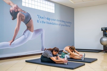 Hotel Beach Rotana Hotel & Tower