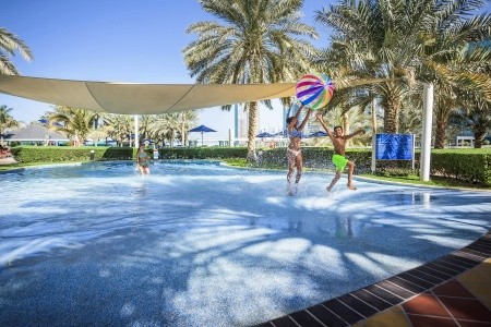 Hotel Beach Rotana Hotel & Tower