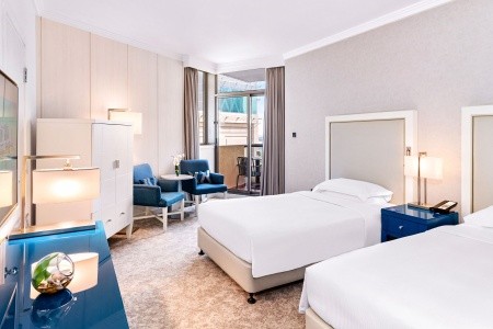 Hotel Beach Rotana Hotel & Tower