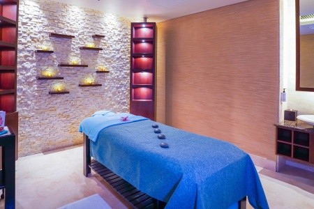 Hotel Beach Rotana Hotel & Tower