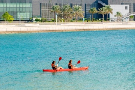 Hotel Beach Rotana Hotel & Tower