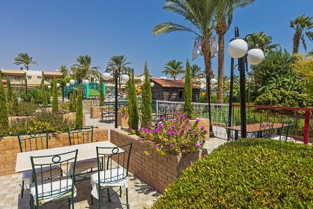 Golden Beach Resort (Ex. The Movie Gate) - 12