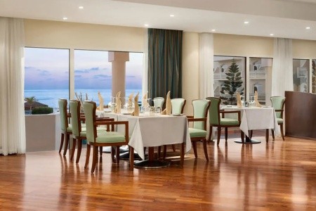 Omán  Wyndham Garden Mirbat 5 dňový pobyt All Inclusive Letecky Letisko: Praha December 2025 (26/12/25-30/12/26)