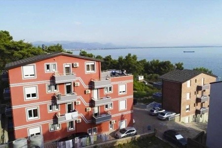 Albánie, Další oblasti Albánie, Vila Pergola (Shengjin), za <span>11.946</span> Kč