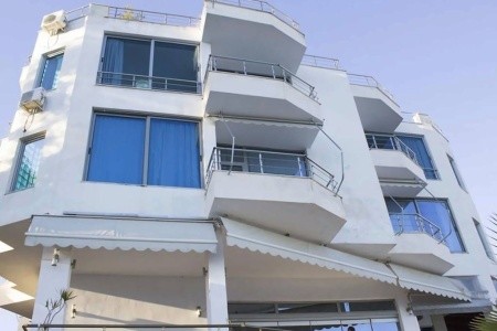 Albánie, Saranda, Titania, za <span>35.865</span> Kč