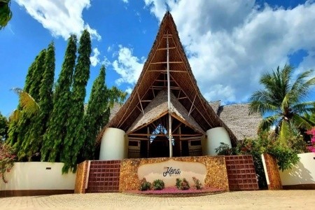 Zanzibar, Další oblasti na Zanzibaru, Kena Beach, za <span>51.385</span> Kč