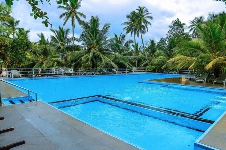 Lagoon Paradise Beach Resort
