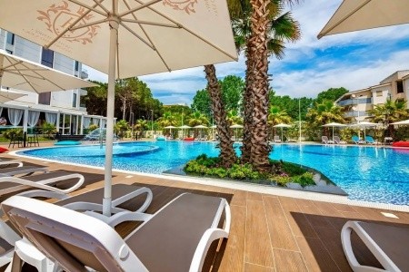 Albánie, Durrës, Henry Resort, za <span>54.810</span> Kč