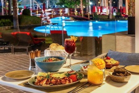 Spojené arabské emiráty Abu Dhabi Khalidiya Palace Rayhaan 5 dňový pobyt Raňajky Letecky Letisko: Praha January 2026 (13/01/26-17/01/26)