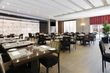 Spojené arabské emiráty Abu Dhabi Khalidiya Palace Rayhaan 5 dňový pobyt Raňajky Letecky Letisko: Praha January 2026 (13/01/26-17/01/26)