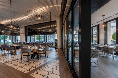 Spojené arabské emiráty Abu Dhabi Khalidiya Palace Rayhaan 5 dňový pobyt Raňajky Letecky Letisko: Praha January 2026 (13/01/26-17/01/26)