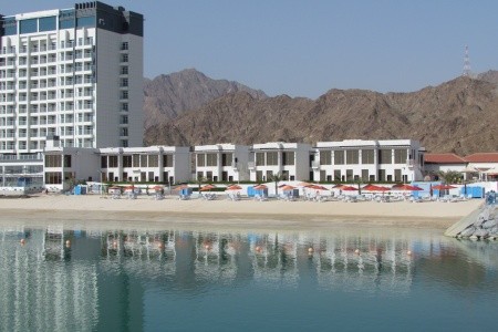 Spojené arabské emiráty Fujairah Mirage Bab Al Bahr Resort 10 dňový pobyt Raňajky Letecky Letisko: Praha June 2026 (30/06/26- 9/07/26)