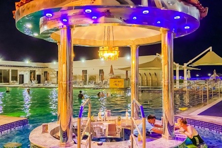Spojené arabské emiráty Fujairah Mirage Bab Al Bahr Resort 10 dňový pobyt Raňajky Letecky Letisko: Praha June 2026 (30/06/26- 9/07/26)