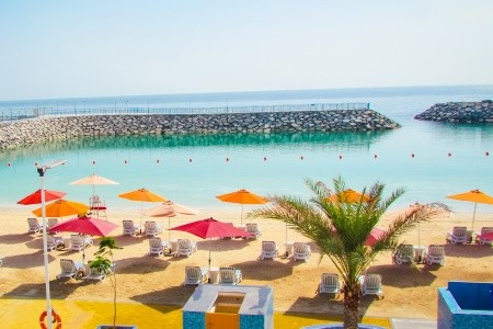 Spojené arabské emiráty Fujairah Mirage Bab Al Bahr Resort 10 dňový pobyt Raňajky Letecky Letisko: Praha June 2026 (30/06/26- 9/07/26)