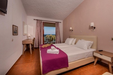 Grécko Zakynthos Iliessa Beach 12 dňový pobyt Raňajky Letecky Letisko: Praha May 2026 (22/05/26- 2/06/26)