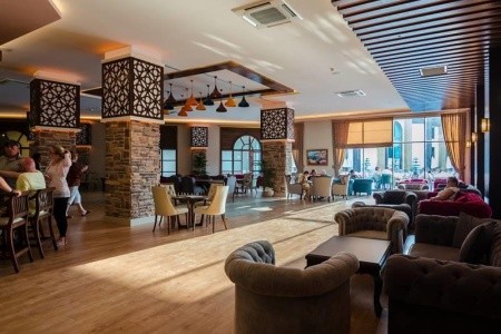 The Lumos Deluxe Resort - 13